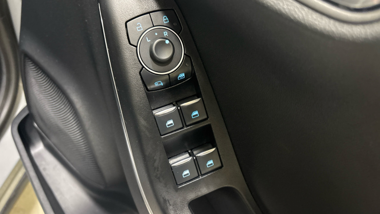 Ford Puma 1.0 EcoBoost Hybrid mHEV Titanium 5dr Petrol Hatchback